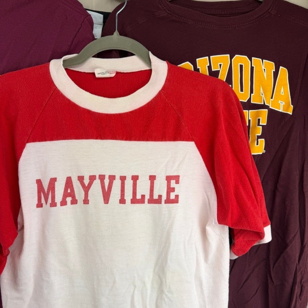 Vintage T-Shirt Lot (9) Graphic Sports Football College Huskies 90s Y2K Reseller - Picture 2 of 7